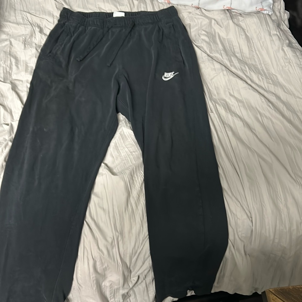 Nike Sweatpants. Size M